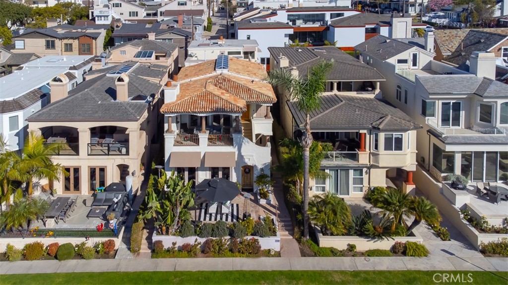 Corona del Mar South of PCH (CDMS) - Residential