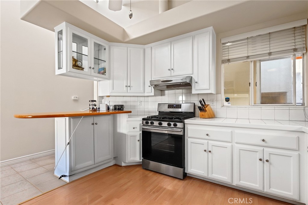 Corona del Mar South of PCH (CDMS) - Residential