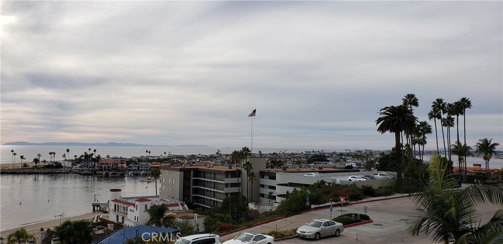 Corona del Mar South of PCH (CDMS) - Residential