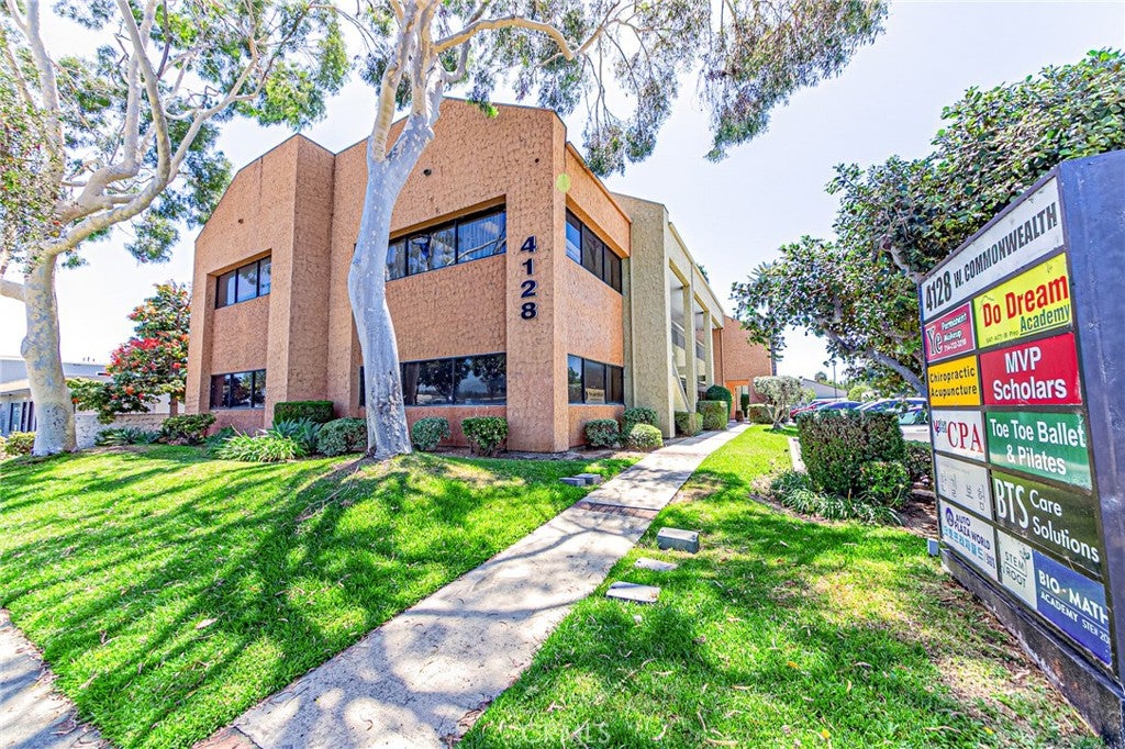 Photo of 4128 W Commonwealth AVE, Fullerton, CA 92833 (MLS # RS26228314)