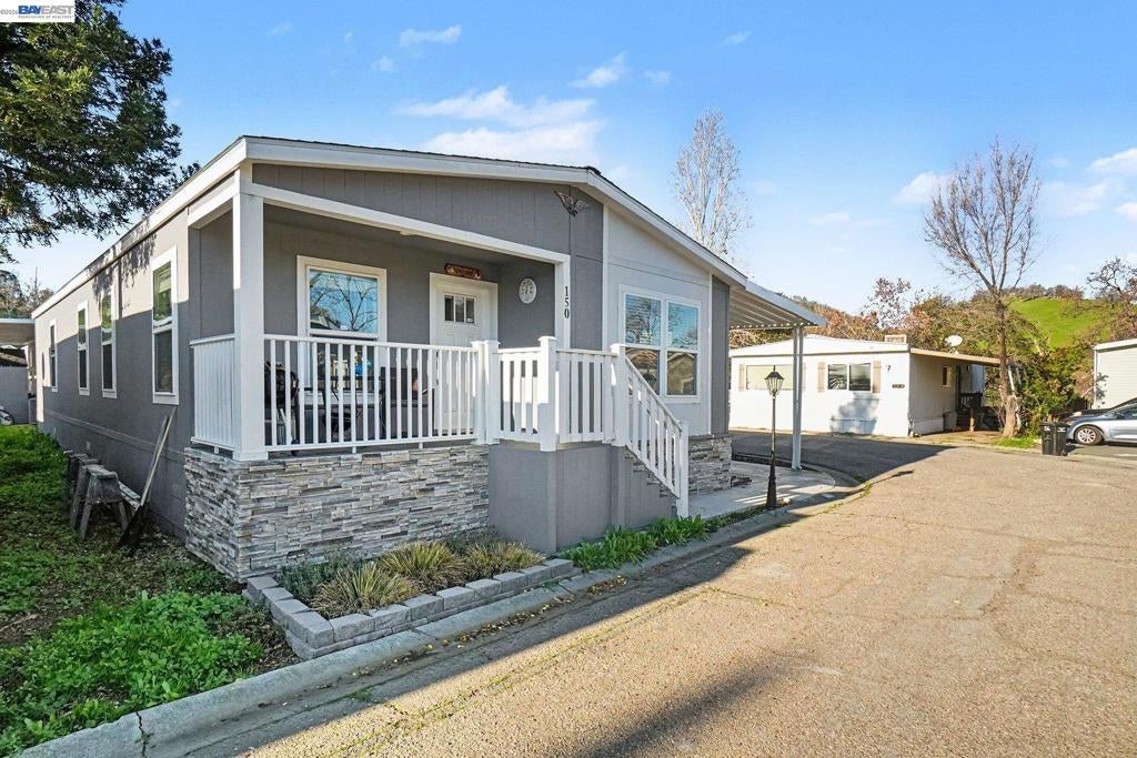 16711 Marsh Creek Rd