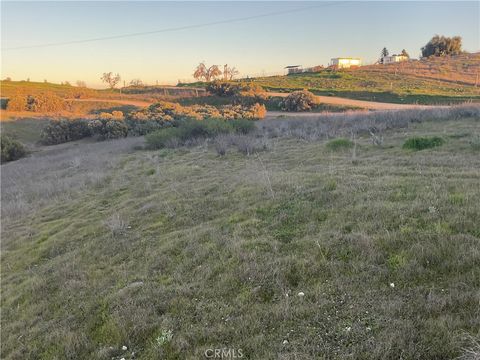Photo of 13 Sunburst, Paso Robles, CA 93446 (MLS # NS26016971)