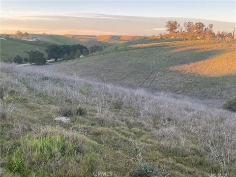 Tiny photo for 13 Sunburst, Paso Robles, CA 93446 (MLS # NS26016971)