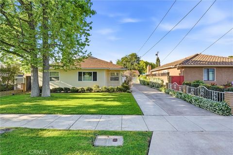 Photo of 713 E Sycamore Ave, Orange, CA 92866 (MLS # PW26078641)