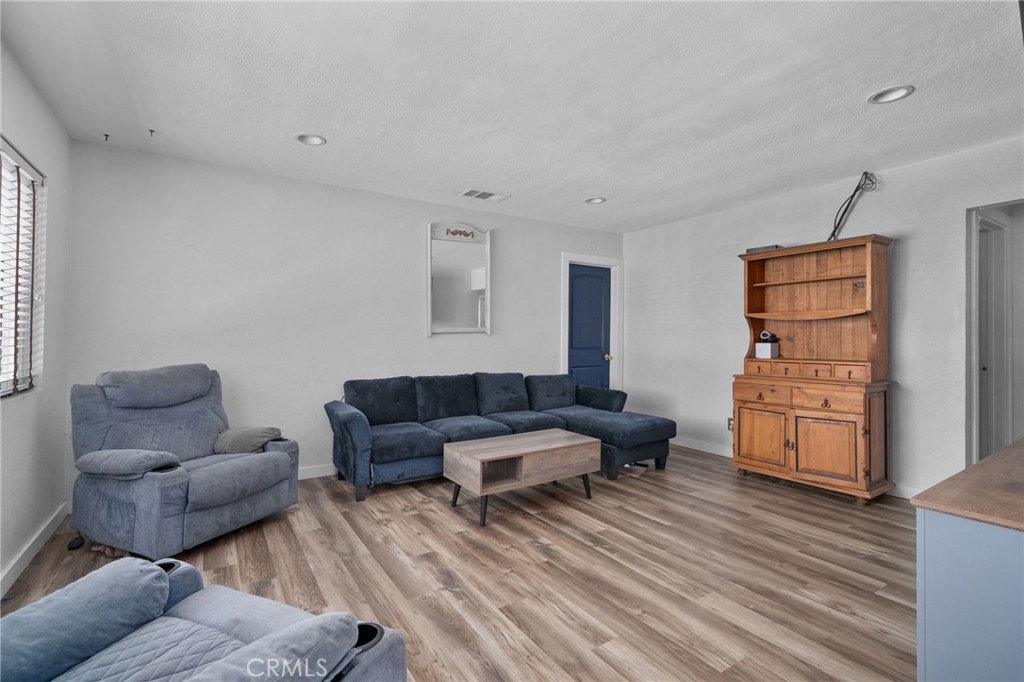 7516 Valaria Drive
