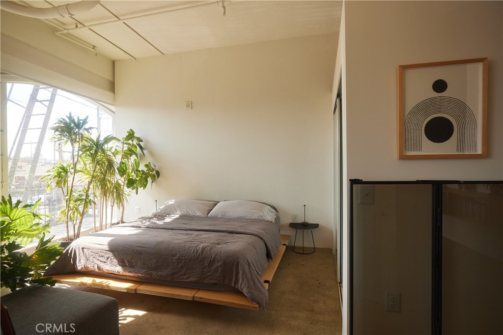 315 E 8th Street 205
