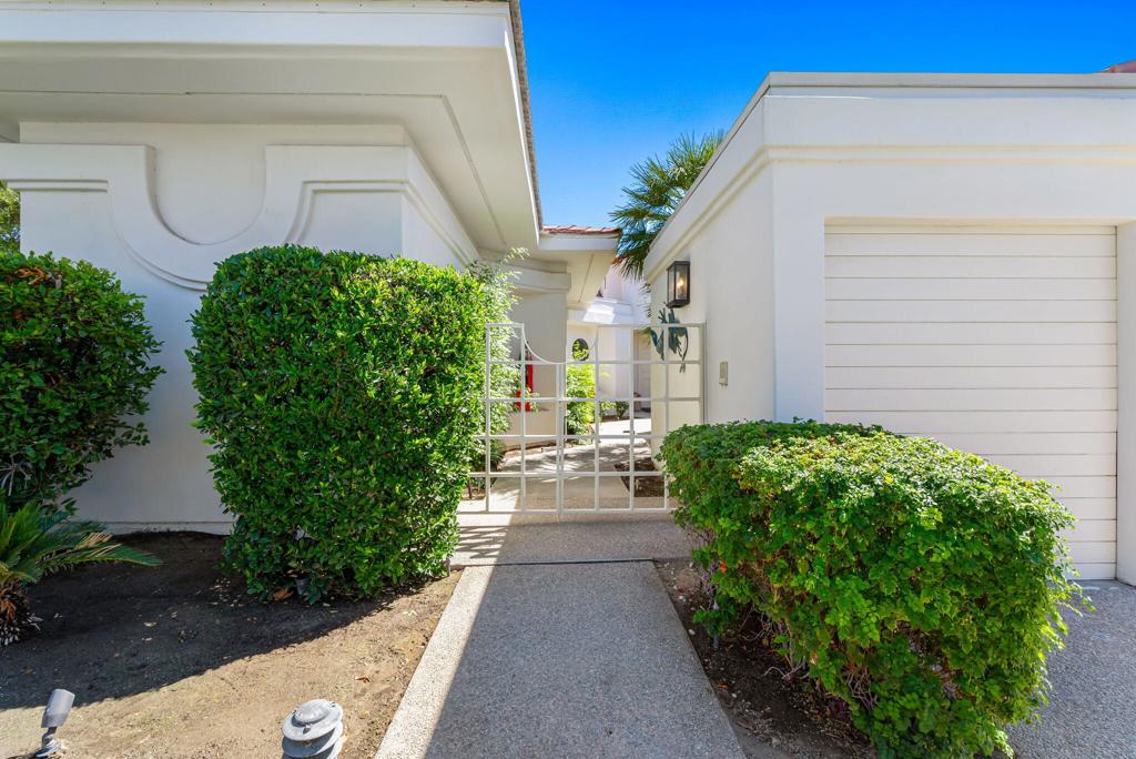 Desert Horizons C.C. - Residential Lease