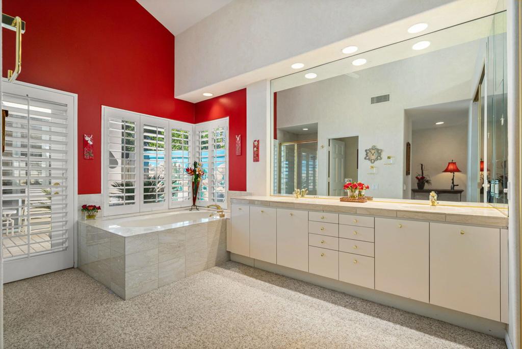 Desert Horizons C.C. - Residential Lease