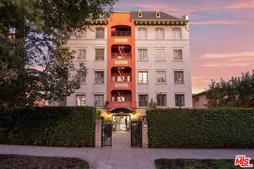 1848 N Gramercy Pl is a 48-unit Beaux-Arts style apartment building located in the desirable Los Feliz neighborhood of Los Angeles. Built in 1929, the property offers a mix of studios and one-bedroom units with an average size of approximately 500 square feet. Amenities include on-site management, elevator, controlled access, security surveillance, a landscaped courtyard, and laundry facilities.The property presents a value-add opportunity, with potential to enhance unit interiors from legacy tenants and common areas to further increase rental income. Located in one of the few submarkets inLos Angeles where leasing activity remains strong and rents have stayed stable, 1848 N Gramercy Pl benefits from consistent tenant demand and long-term growth potential.Conveniently positioned near the Hollywood Freeway, the property offers easy access to numerousHollywood landmarks, exceptional restaurants, and vibrant nightlife.