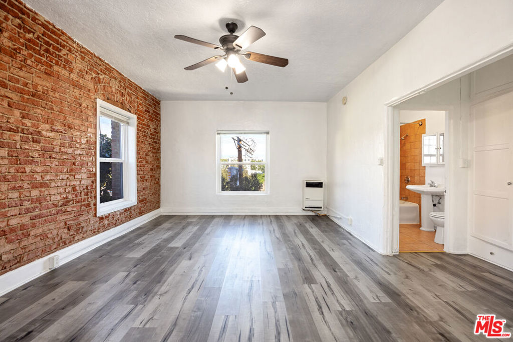 1848 N Gramercy Place