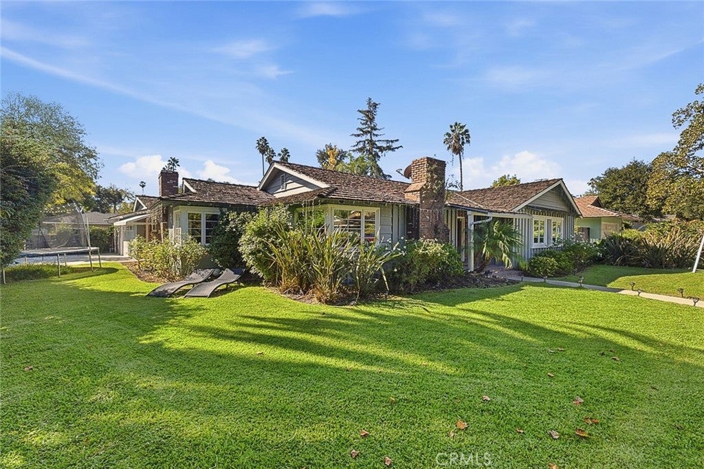 2710 Tura Ln