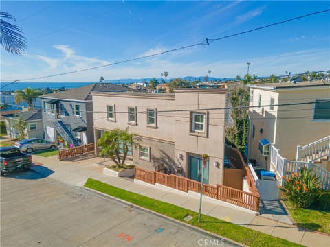 Photo of 1077 10th Street, Hermosa Beach, CA 90254 (MLS # PV26044963)