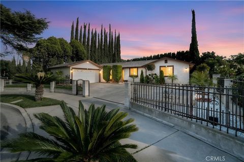 Photo of 794 Chadwick Court, Pomona, CA 91766 (MLS # CV26065955)