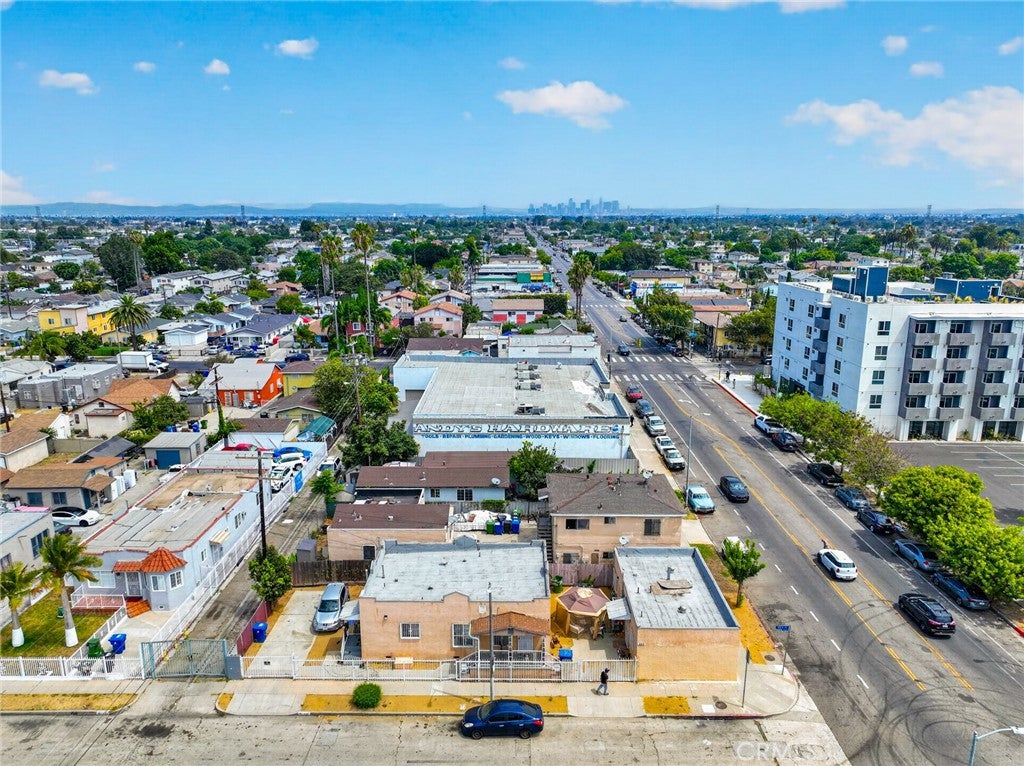 251 E 105th
