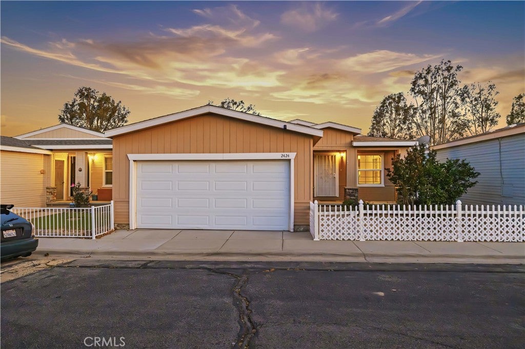 2424 Grandview Terrace