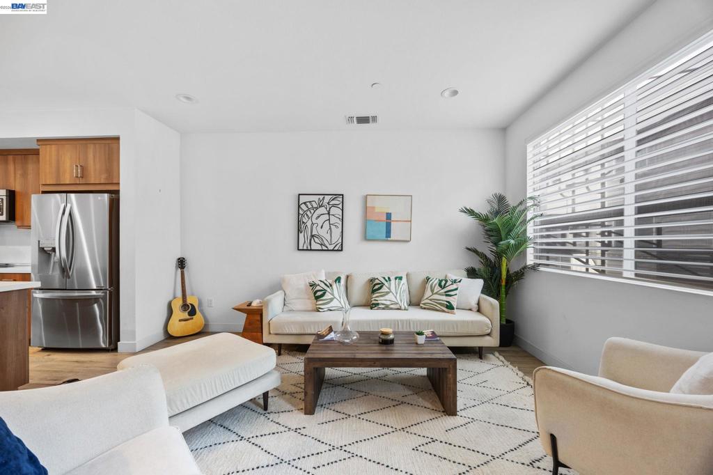 117 Uptown Cir