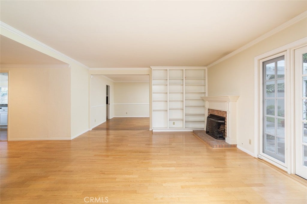 2912 Catalpa
