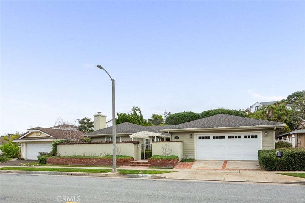 2912 Catalpa
