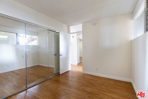 Photo of 11131 ROSE Avenue #17, Los Angeles, CA 90034 (MLS # 25560677)