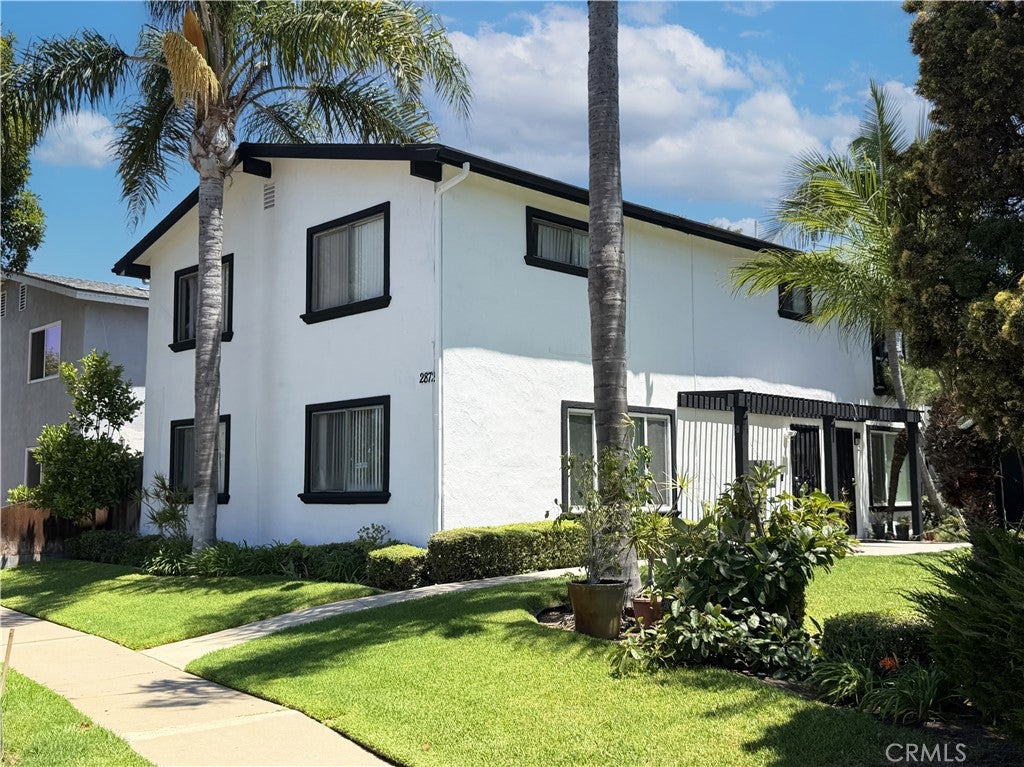 2872 La Salle Avenue