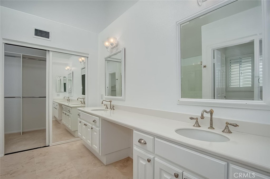 Corona del Mar North of PCH (CNHW) - Residential Lease