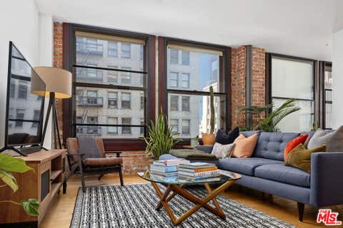 Photo of 460 S Spring Street #916, Los Angeles, CA 90013 (MLS # 26870193)