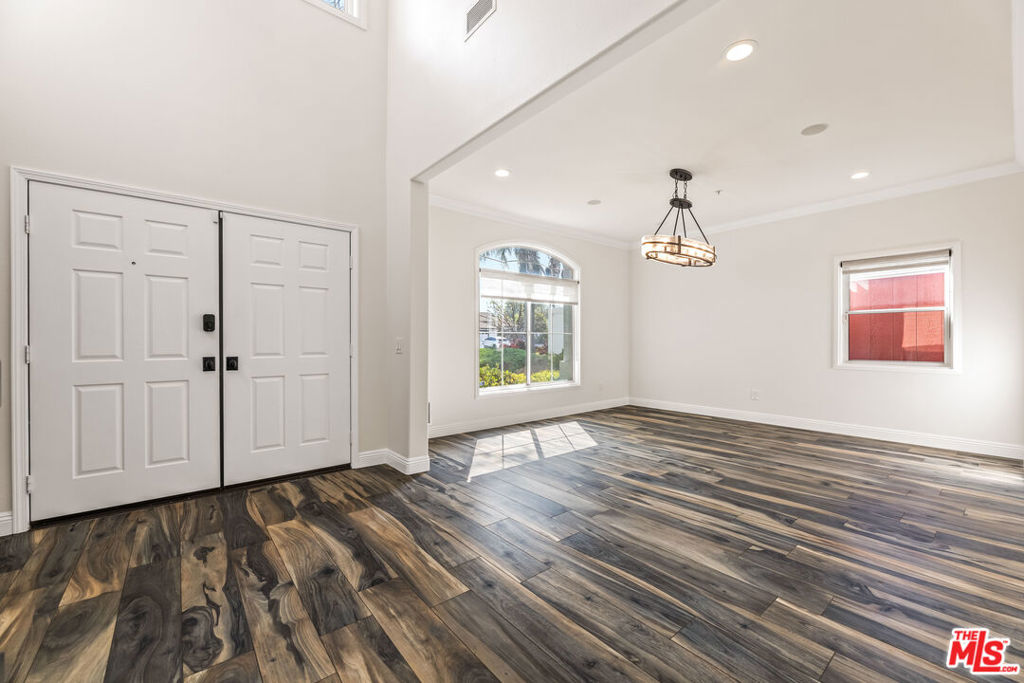 6221 Penfield Avenue