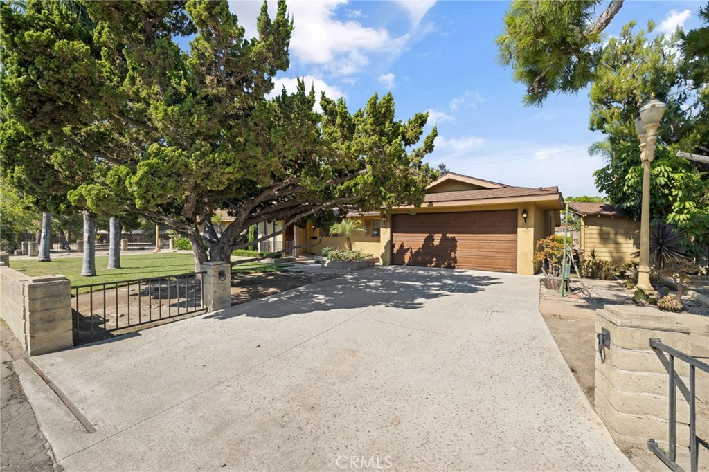 531 N Cherry Tree Lane