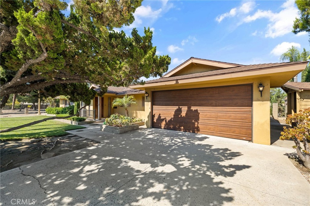 531 N Cherry Tree Lane