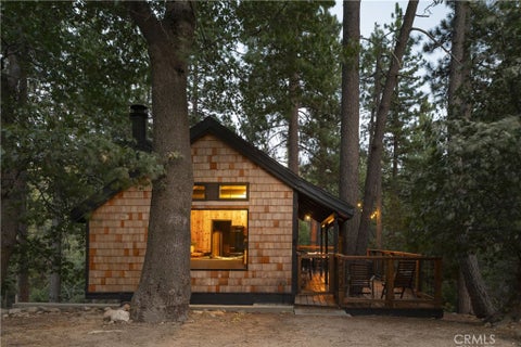 Photo of 29535 Torrey Road, Cedar Glen, CA 92321 (MLS # IG26176187)