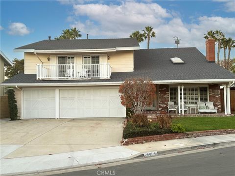 Photo of 6951 Lawn Haven Dr, Huntington Beach, CA 92648 (MLS # OC25272029)