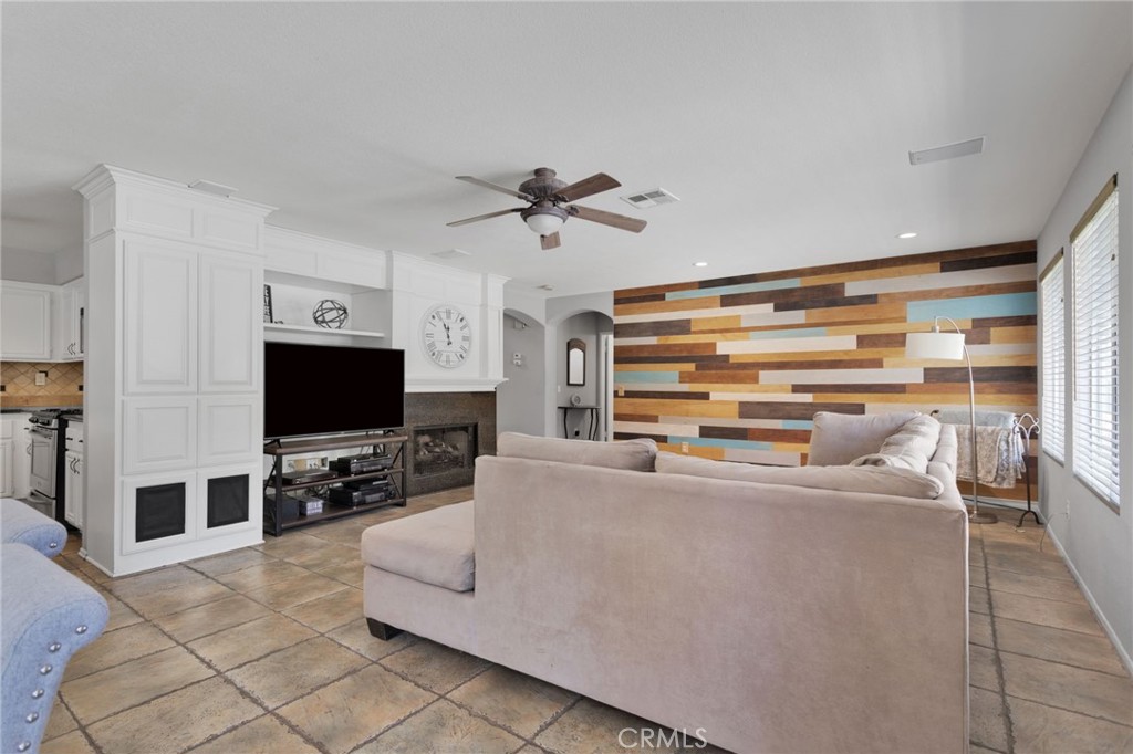 Mountain Gate - Residential