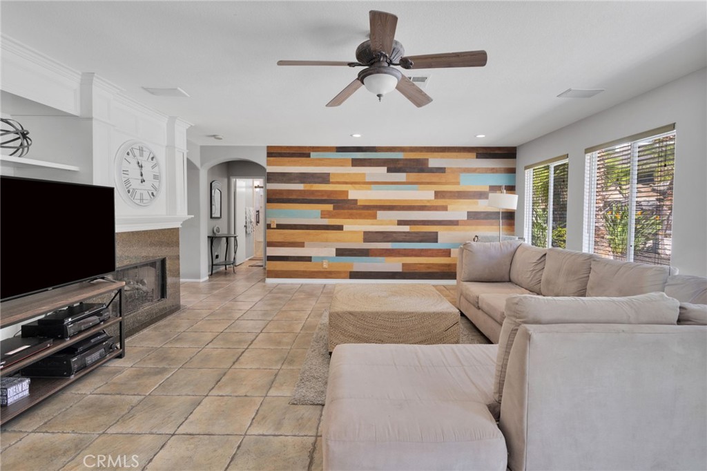 Mountain Gate - Residential