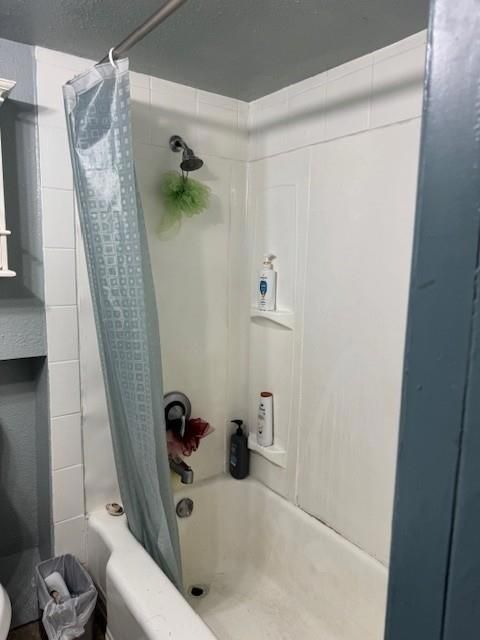 Photo of 322 Poplar Avenue, Manteca, CA 95336 (MLS # ML82037606)