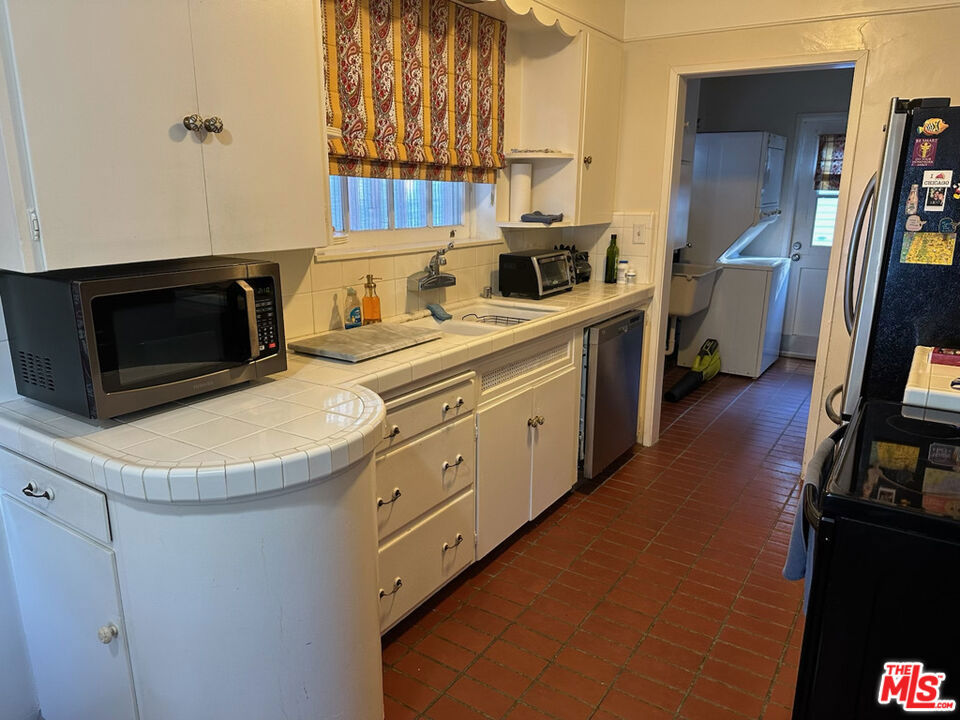 12752 Halkirk Street