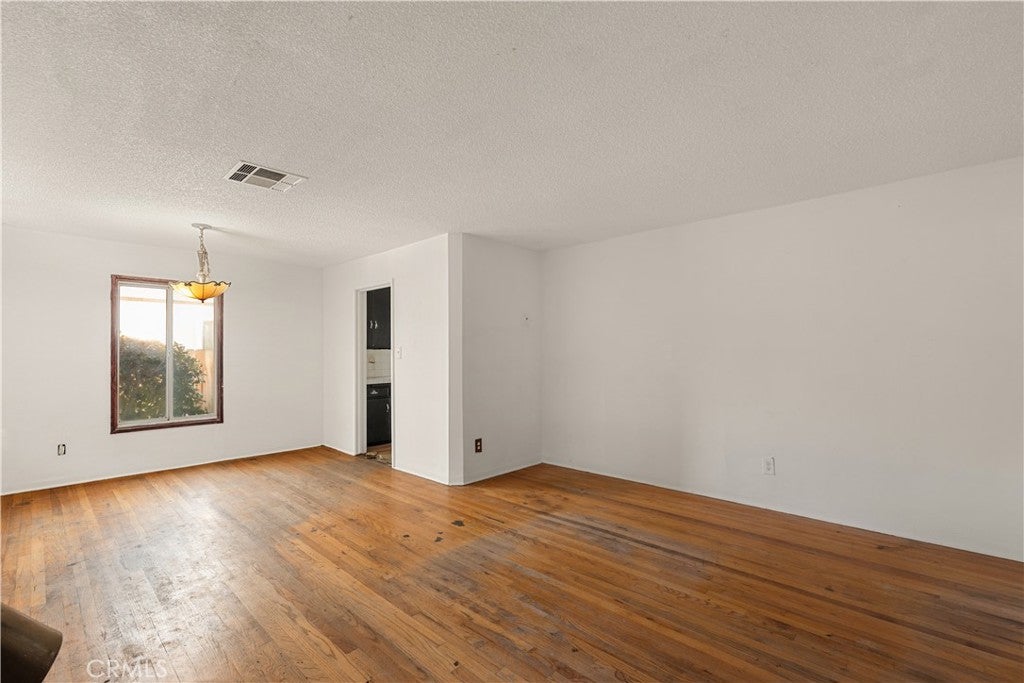 2604 Spruce