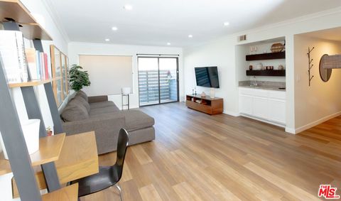 Photo of 1414 E 260th Street #9, Harbor City, CA 90710 (MLS # 25598827)