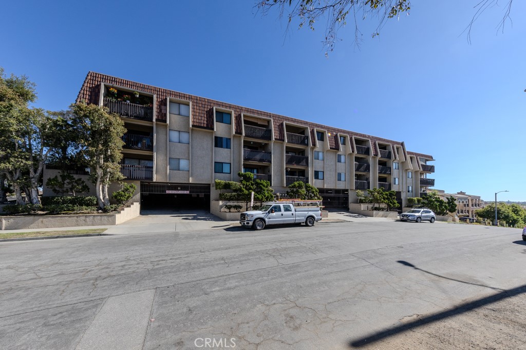 Signal Hill (SH) - Residential