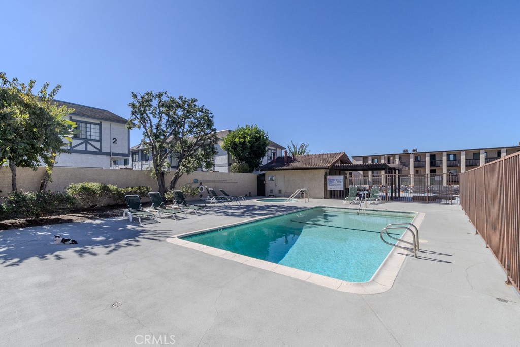 Signal Hill (SH) - Residential