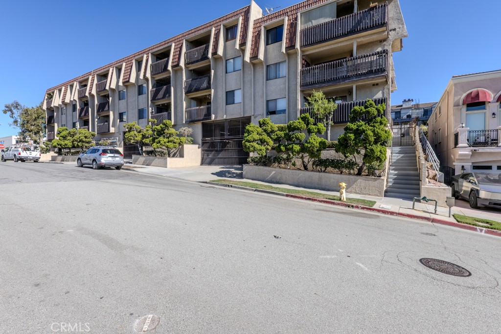 Signal Hill (SH) - Residential