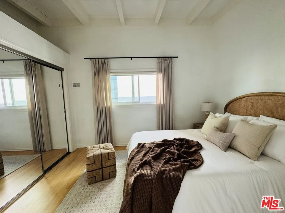 Playa Del Rey, California 90293, United States, 4 Bedrooms Bedrooms, ,3 BathroomsBathrooms,Residential,Active,197052