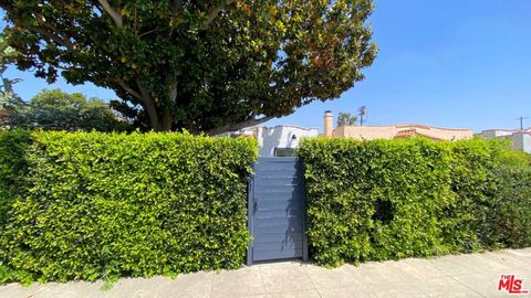 Photo of 3835 Hollypark Place, Los Angeles, CA 90039 (MLS # 25621625)