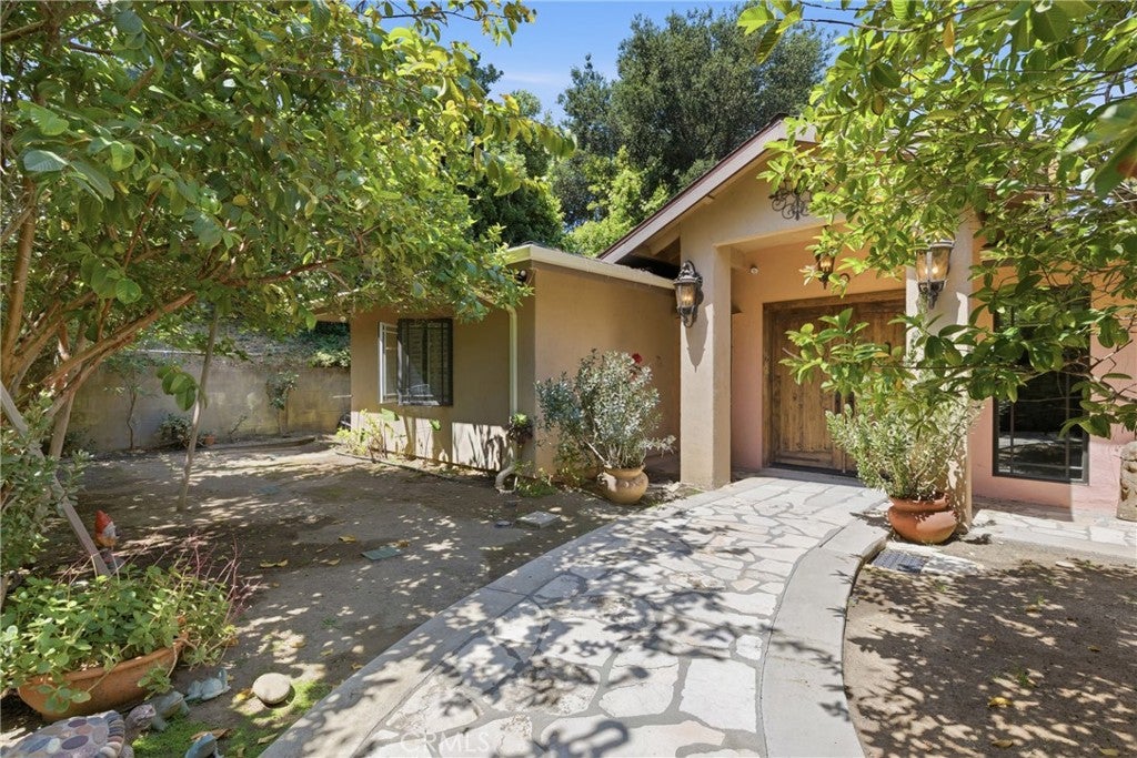 4908 Calvin Avenue