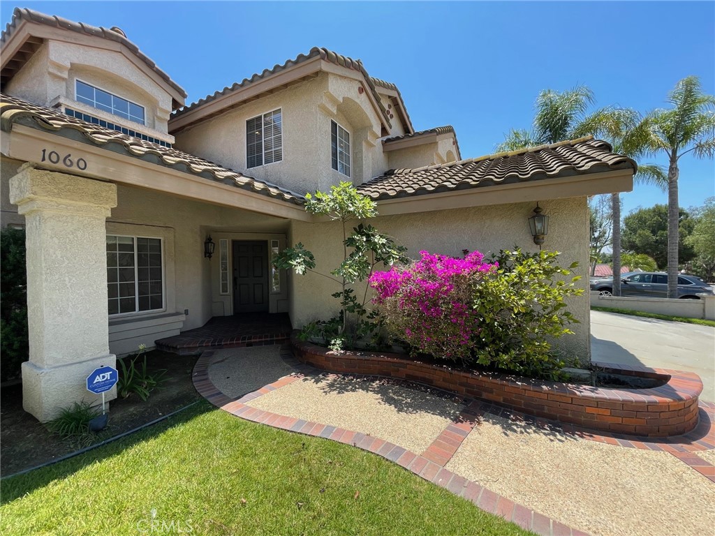 1060 S Highridge Court