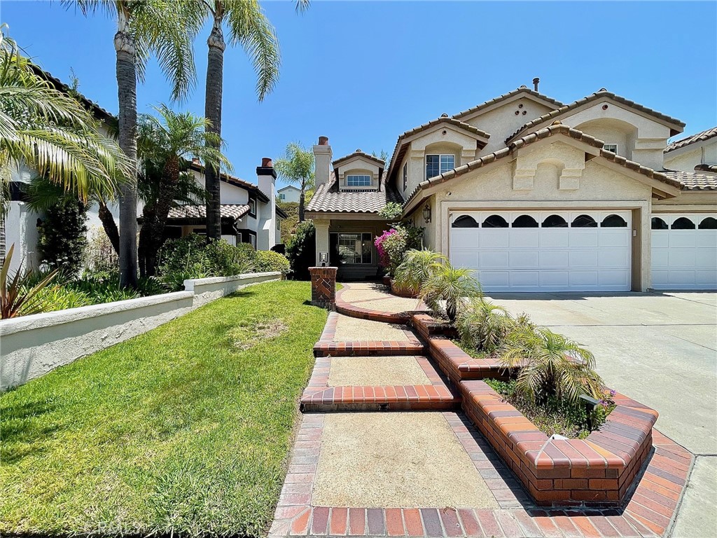 1060 S Highridge Court