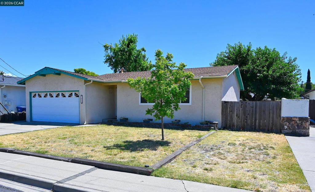 2457 Tanager Ct