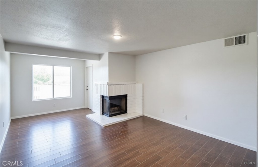 7800 Topanga Canyon 204