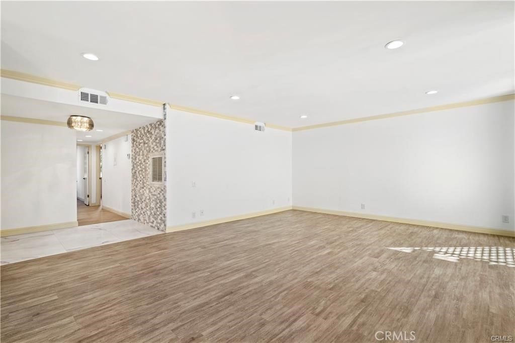 Photo of 5301 Balboa Blvd Blvd #L11, Encino, CA 91316 (MLS # GD25217752)