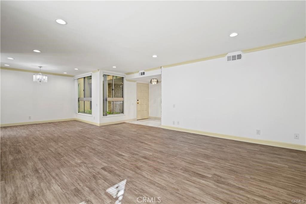 Photo of 5301 Balboa Blvd Blvd #L11, Encino, CA 91316 (MLS # GD25217752)