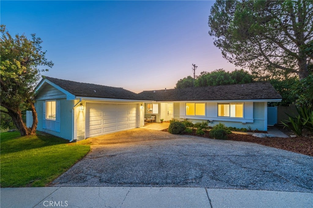 27945 Alvarez Drive